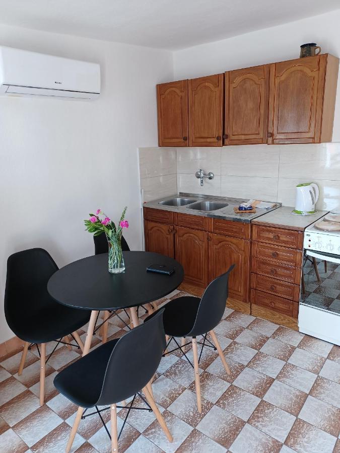 Apartments With A Parking Space Pag - 6325 Pag Town Exterior foto